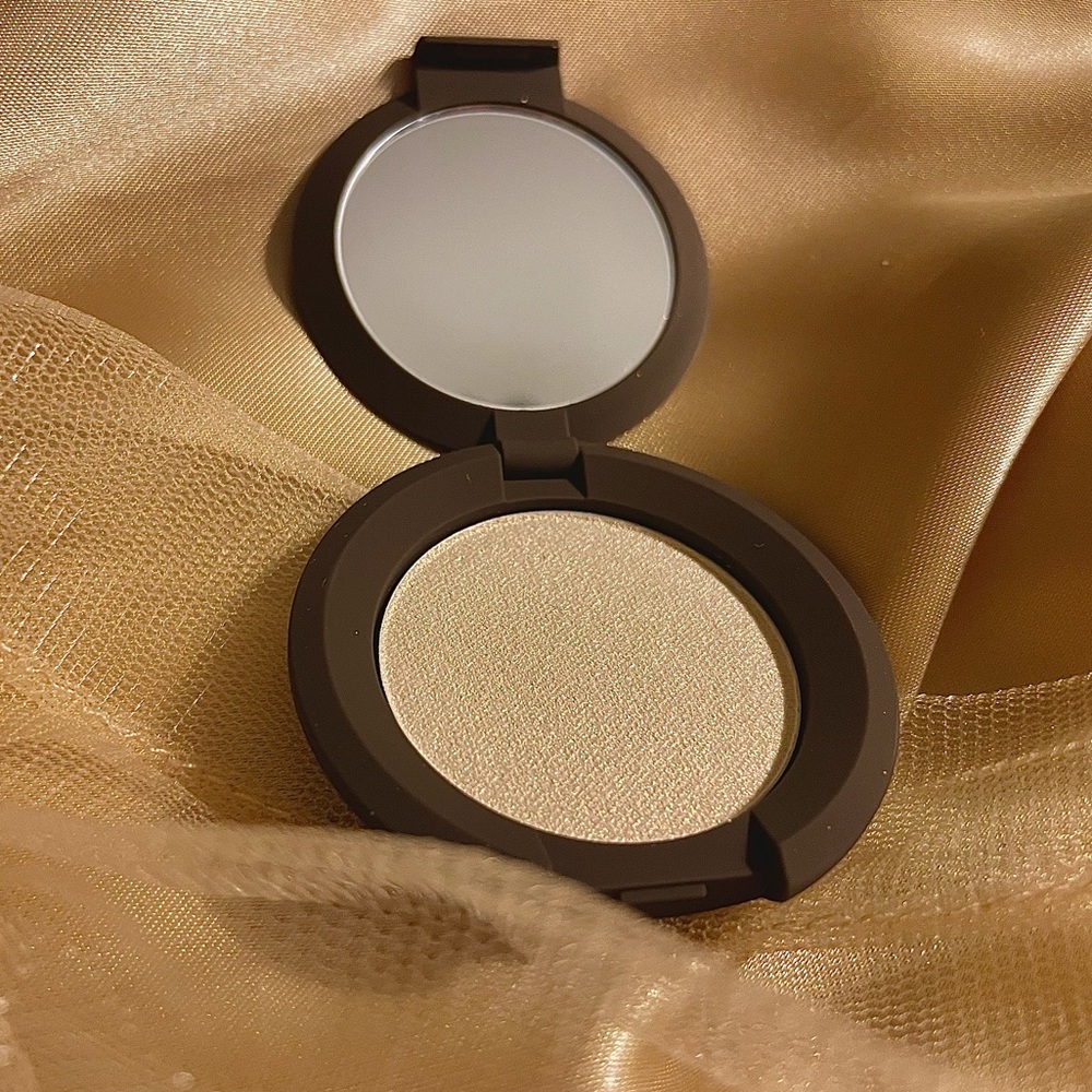 BECCA Shimmering Skin Perfector Mini in Moonstone BRAND NEW IN BOX